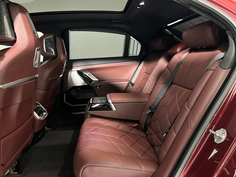 Certified 2023 BMW 760i xDrive w/ Executive Package image 13