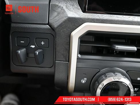 Used 2025 Toyota Tacoma Limited image 18