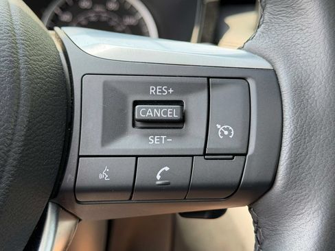 Used 2025 INFINITI QX60 Pure w/ Cargo Package AWD/4WD image 36