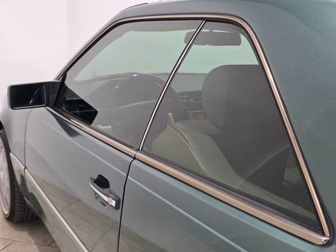 Used 1994 Mercedes-Benz E 320 Coupe image 29