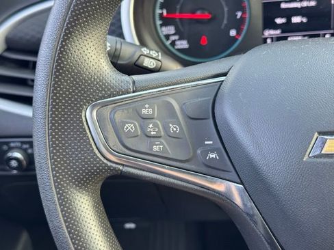 Used 2023 Chevrolet Malibu LT FWD image 25