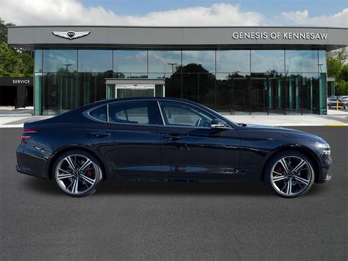 Used 2025 Genesis G70 2.5T w/ Sport Prestige Package image 8