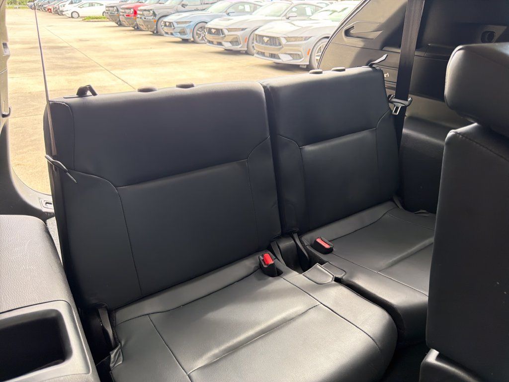 Used 2025 Mitsubishi Outlander SE FWD image 29