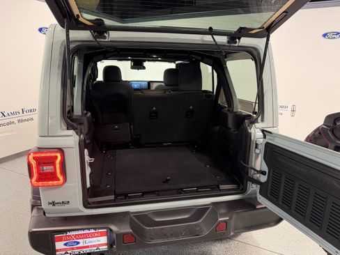 Used 2024 Jeep Wrangler Sport S image 28