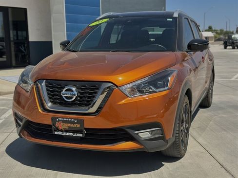 Used 2020 Nissan Kicks SR image 7