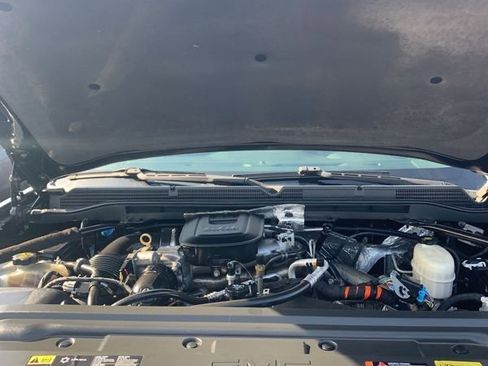 Used 2015 GMC Sierra 2500 SLT w/ Duramax Plus Package image 9