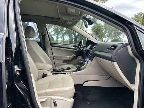 Used 2015 Volkswagen Golf SEL image 27