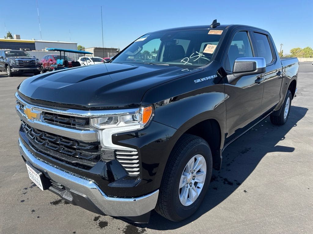 Certified 2025 Chevrolet Silverado 1500 LT RWD image 25
