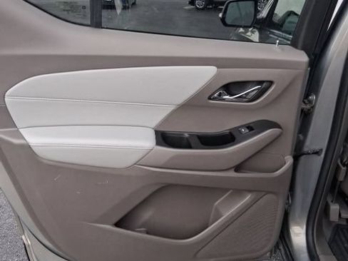 Used 2019 Chevrolet Traverse LT w/ LPO, Cargo Package AWD/4WD image 14