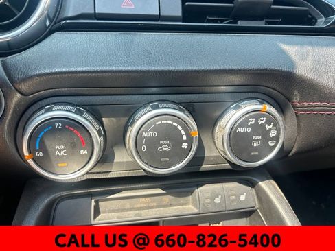 Used 2018 MAZDA MX-5 Miata Grand Touring RWD image 17