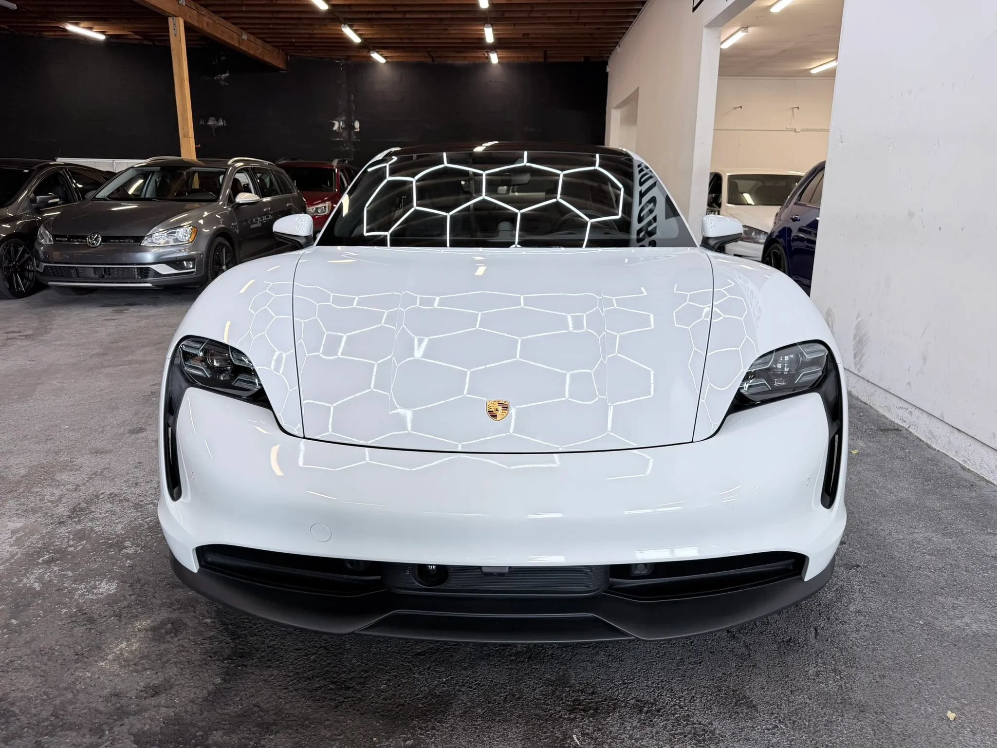 Used 2021 Porsche Taycan 4S AWD/4WD image 3