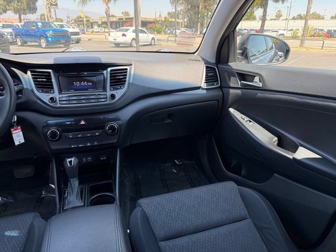 Used 2017 Hyundai Tucson SE w/ SE Popular Package 02 FWD image 23