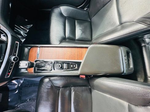 Used 2021 Volvo S60 T6 Momentum image 16