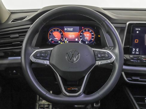 Used 2024 Volkswagen Atlas Peak Edition SEL image 29