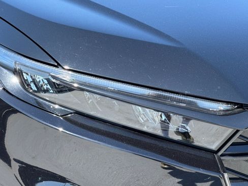 Used 2025 Honda CR-V Sport image 12