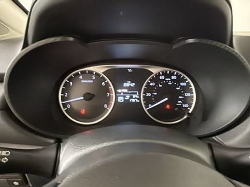 Used 2025 Nissan Versa S w/ Trunk Package FWD image 18
