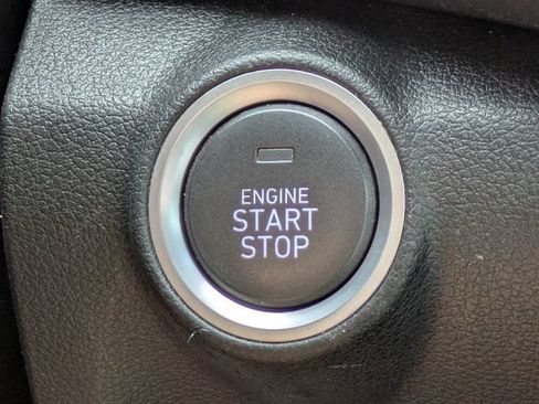 Used 2022 Hyundai Kona SEL FWD image 30