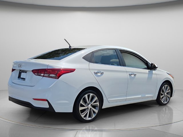 Used 2022 Hyundai Accent Limited FWD image 7