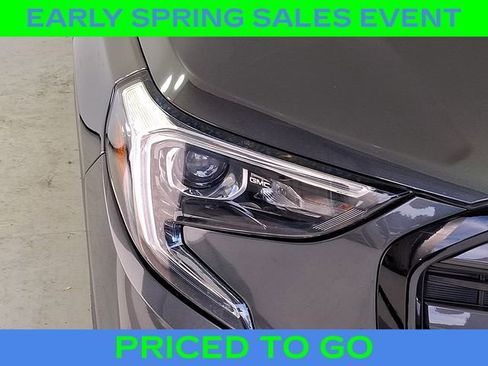 Used 2021 GMC Terrain SLT w/ Infotainment Package II image 10