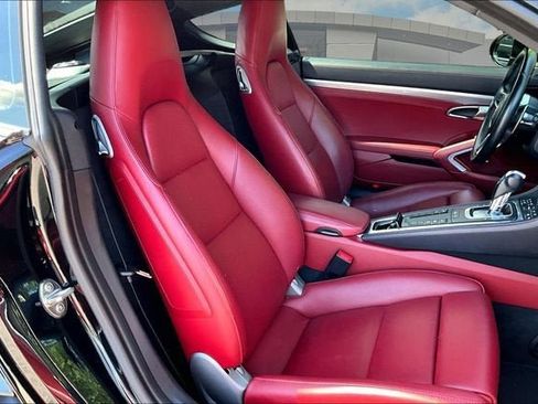 Used 2021 Porsche 718 Cayman RWD image 7