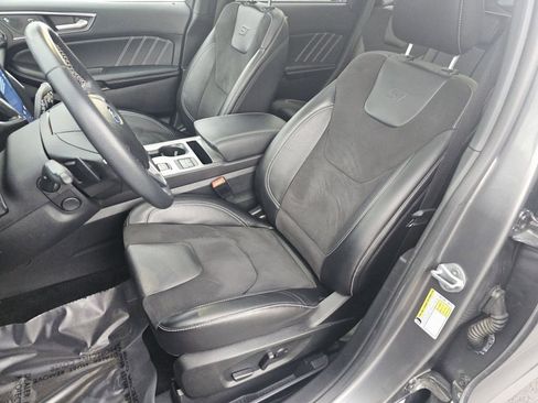 Used 2022 Ford Edge ST w/ Equipment Group 401A image 6