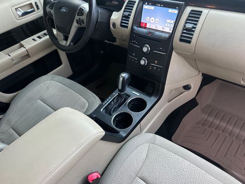 Used 2016 Ford Flex SEL FWD image 17
