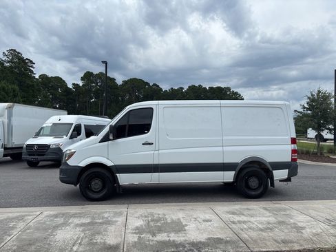 Used 2016 Mercedes-Benz Sprinter 144 Cargo image 7
