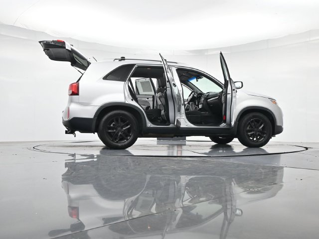 Used 2014 Kia Sorento LX FWD image 54