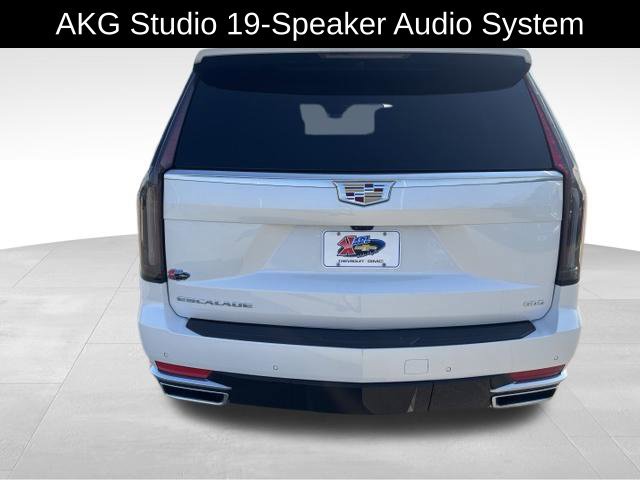 Certified 2024 Cadillac Escalade ESV Premium Luxury w/ Performance Package AWD/4WD image 5