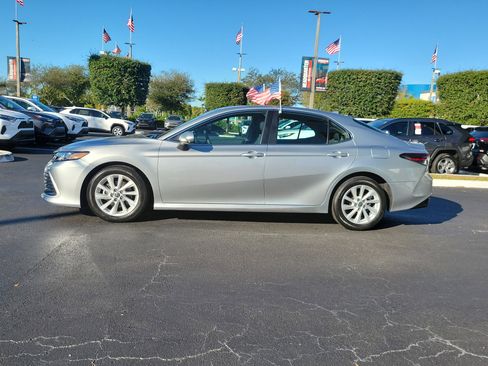 Used 2023 Toyota Camry LE image 7