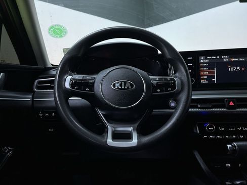 Used 2021 Kia K5 LXS image 7