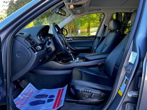 Used 2017 BMW X3 sDrive28i image 16