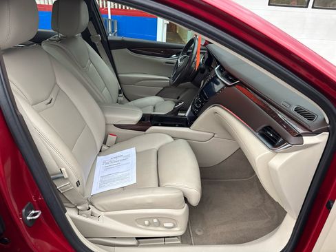 Used 2013 Cadillac XTS Premium image 25