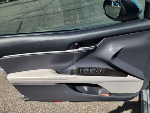 Used 2023 Toyota Camry LE image 16