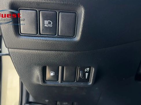 Used 2021 Toyota C-HR LE FWD image 25