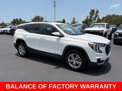 Used 2023 GMC Terrain SLE w/ Driver Convenience Package FWD image 1