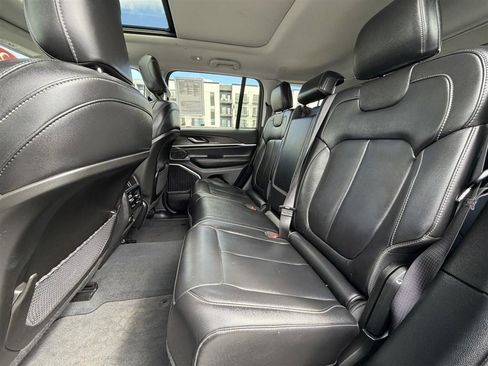 Used 2023 Jeep Grand Cherokee 4WD 4xe image 22