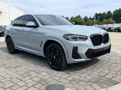Used 2025 BMW X4 xDrive30i w/ Premium Package AWD/4WD image 7