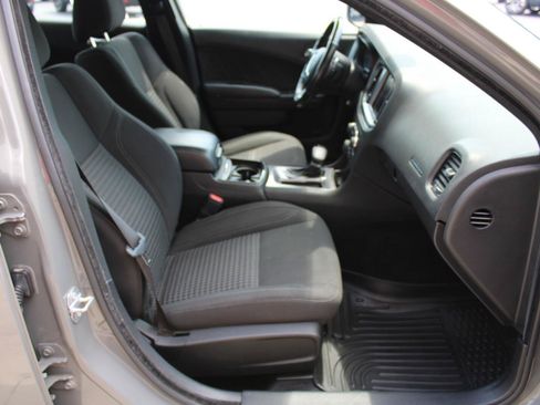 Used 2019 Dodge Charger SXT w/ Blacktop Package AWD/4WD image 24