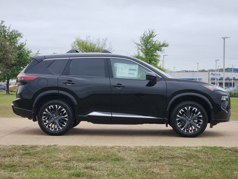 New 2026 Nissan Rogue Platinum AWD/4WD image 7