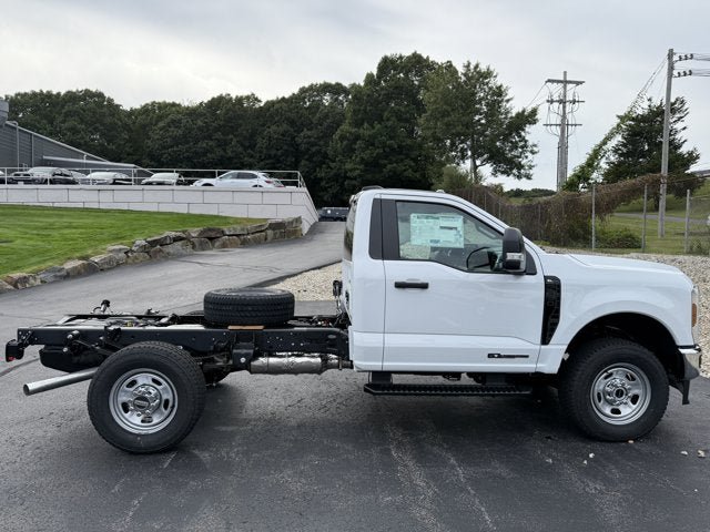 New 2027 Ford F350 XL w/ XL Chrome Package AWD/4WD image 4