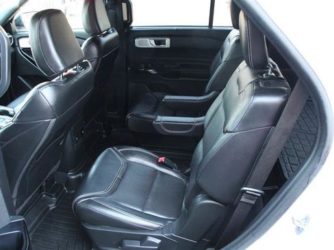 Used 2022 Ford Explorer ST w/ Equipment Group 401A AWD/4WD image 14