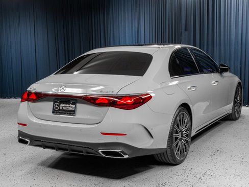 Used 2025 Mercedes-Benz E 450 4MATIC Sedan image 5