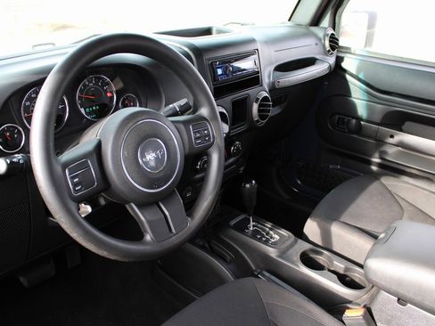 Used 2016 Jeep Wrangler Unlimited Sport image 2