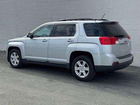 Used 2015 GMC Terrain SLE image 3