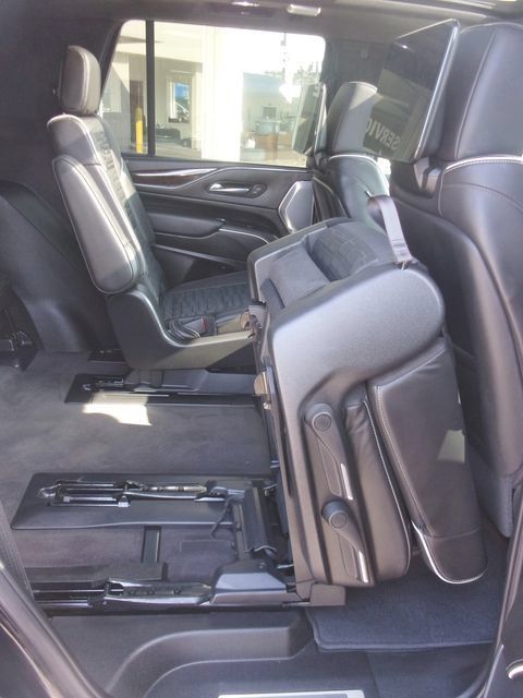 Used 2024 Cadillac Escalade Sport Platinum w/ LPO, ONYX Package AWD/4WD image 41