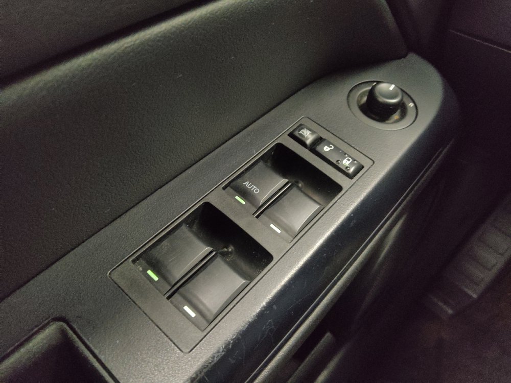 Used 2016 Jeep Patriot Latitude FWD image 27