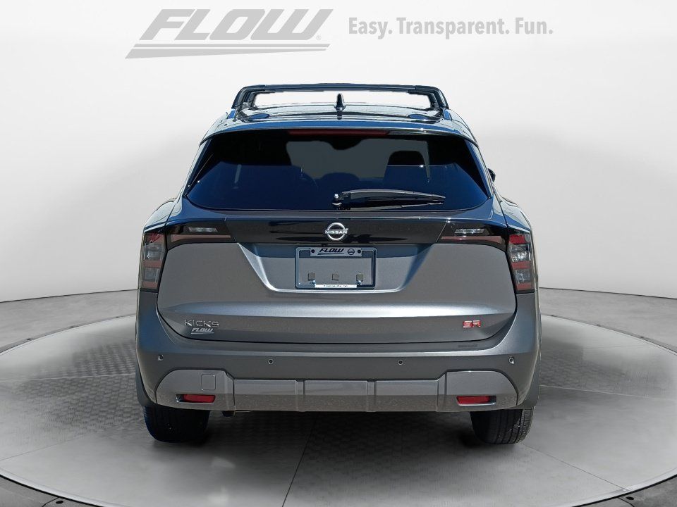 Used 2026 Nissan Kicks SR w/ SR Premium Package FWD image 6