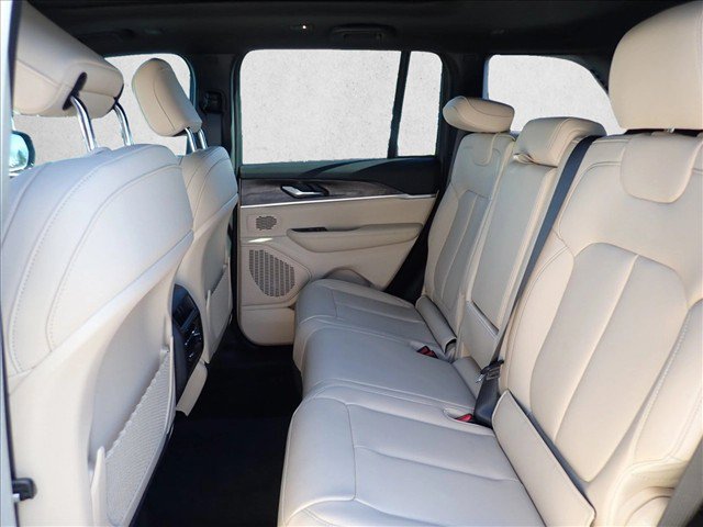 New 2027 Jeep Grand Cherokee Limited AWD/4WD image 9