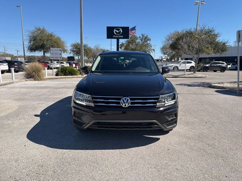 Used 2018 Volkswagen Tiguan S image 6